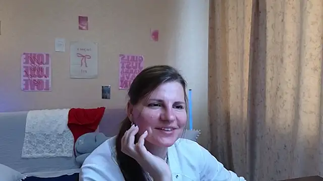 Živý XXX chat Mirabelle_Velvet