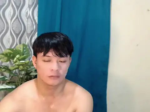 kingdomcum96 – Naživo XXX chat