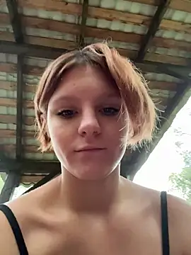XXX chat uživo modela NinaParri