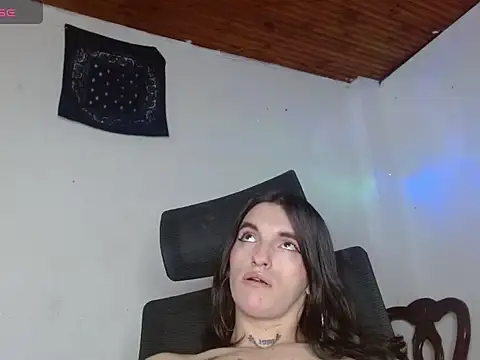Scarlett_crastrawberry's Live XXX Chat