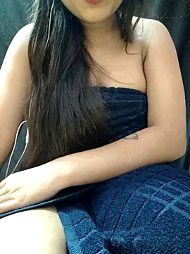 Živý XXX chat Roshni_98