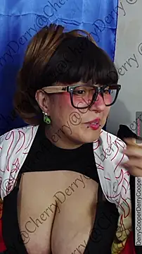 CherryDerry Live XXX Chat