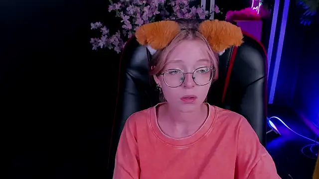 FoxxyyPolly's Live XXX Chat