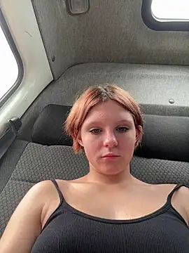 XXX chat uživo modela NinaParri