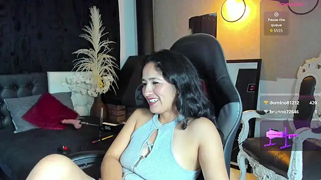 Vicky_Angeel Chat XXX in diretta