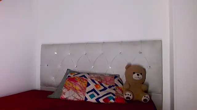 Angel_foxc13's Live XXX Chat