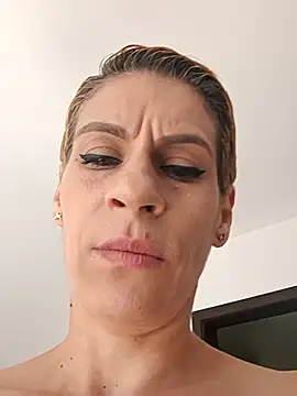 KittyDesiree's Live XXX Chat