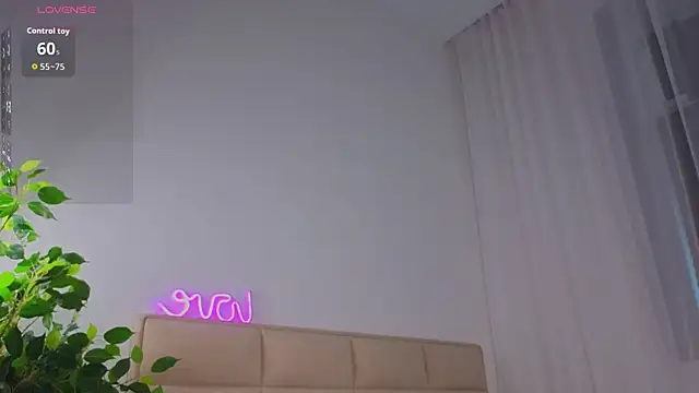 KellyBurrus' Live XXX Chat