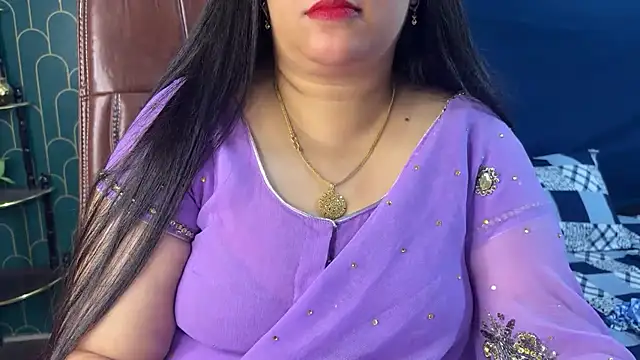 FlatVincy4's Live XXX Chat