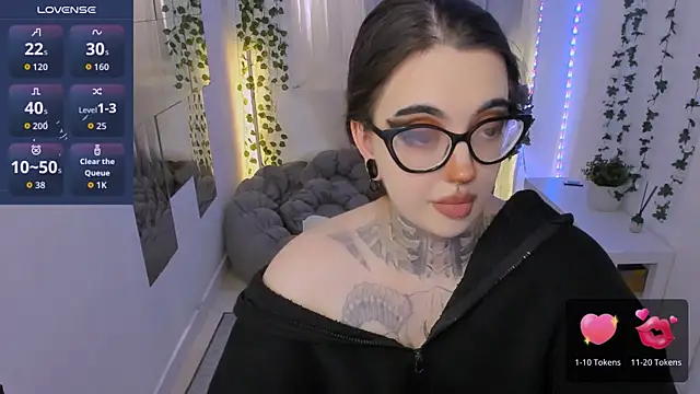 XXX chat uživo modela Dixi_Pixi_