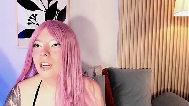 HannahSkies' Live XXX Chat