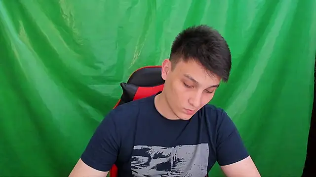XXX chat uživo modela Justin_time111