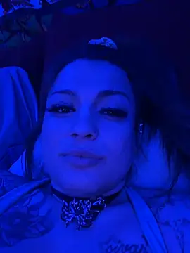 UrHellBri-L Live XXX-Chat