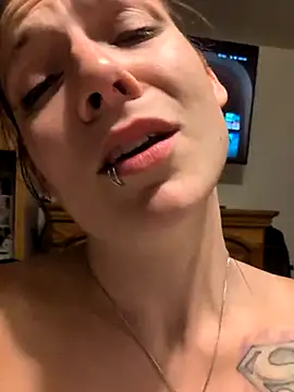 YourNotMySupervisor's Live XXX Chat