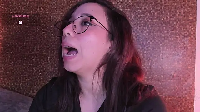 Czat XXX na żywo – Apartment28