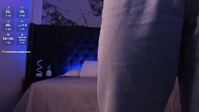 XXX chat uživo modela NicoKingg1_