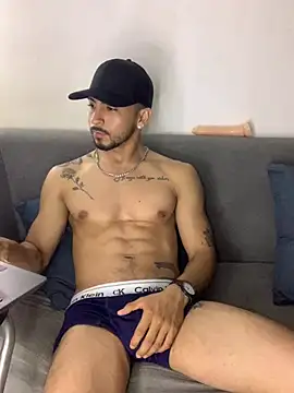 NicolasChest_xxx Obrolan Langsung XXX