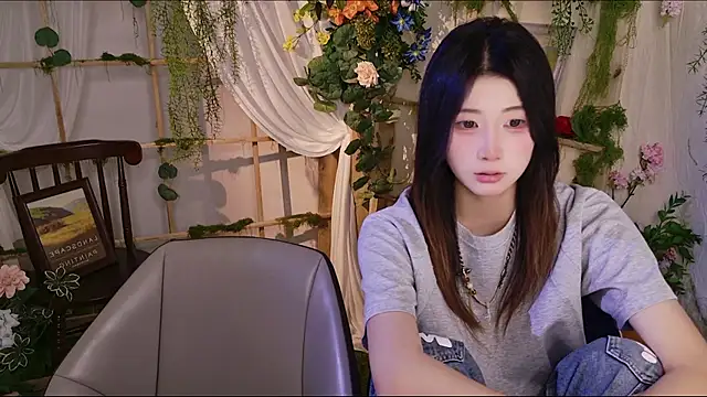 GuLuGroup live XXX chat