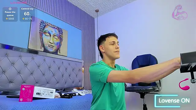 Živý XXX chat Ethanx18_
