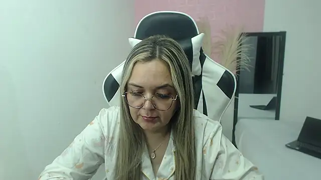 Živý XXX chat samy_vsn
