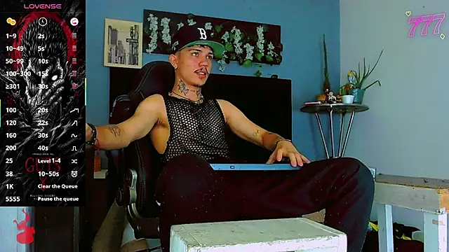 XXX chat uživo modela HannibalLester