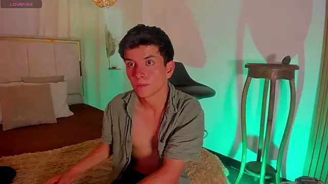 Vincent_Kane Live XXX-Chat