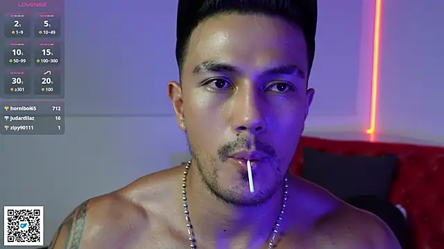 aaron_bolt Live XXX Chat