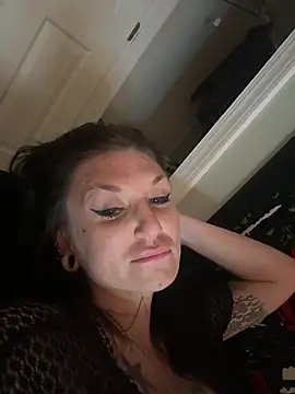 Plasticdollx's Live XXX Chat