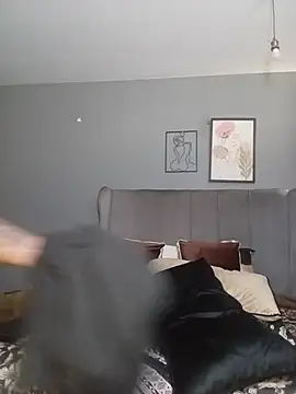RealMsPEARLsEXY69 élő XXX-chatje