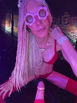 1NikiVegas Live XXX Chat