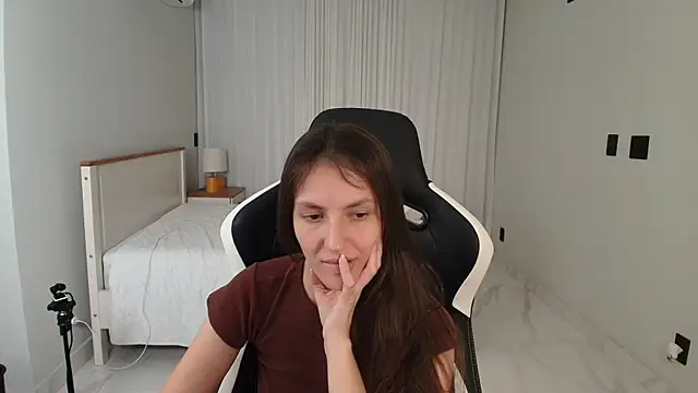 upssnowy's Live XXX Chat