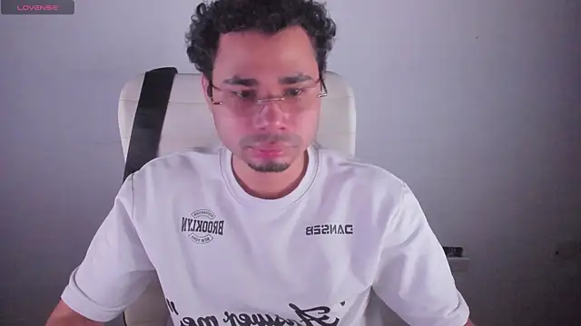 Eazy_Crazy 在線直播表演