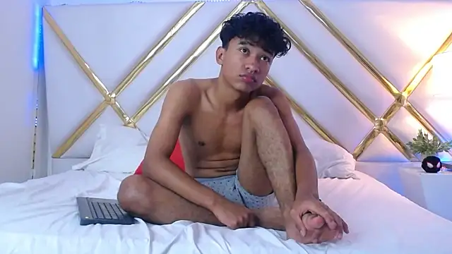 Adam_Foxxx 网络视讯表演