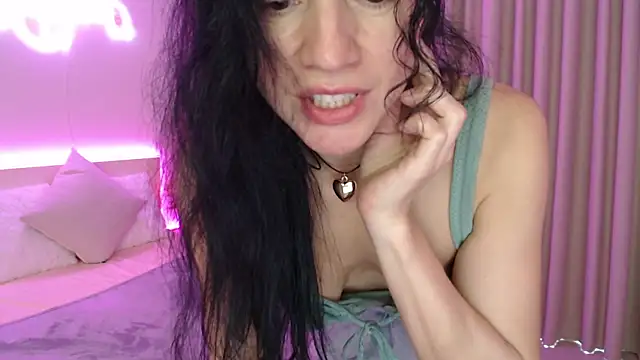 SofiSlowBurn's Live XXX Chat