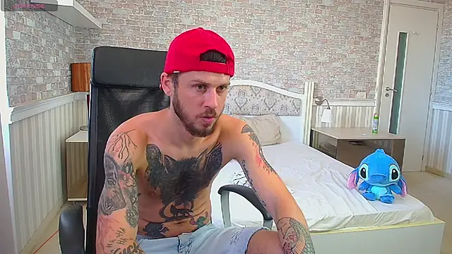 Онлайн чат XXX JonahShaw