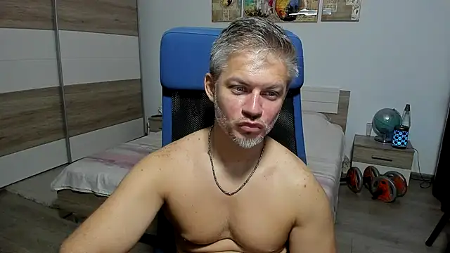 Pokazy przed kamerką – RobbyShawz