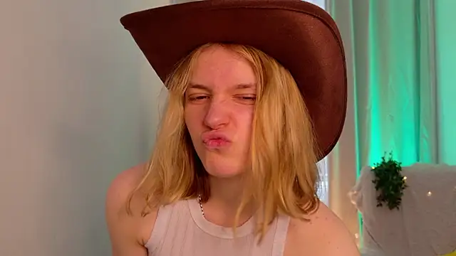 MilanaRayy Live XXX-Chat