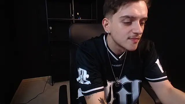 FelixStarkk: απευθείας συνομιλία ΧΧΧ