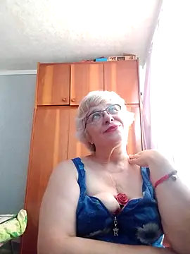 52MiaLove02's Live XXX Chat