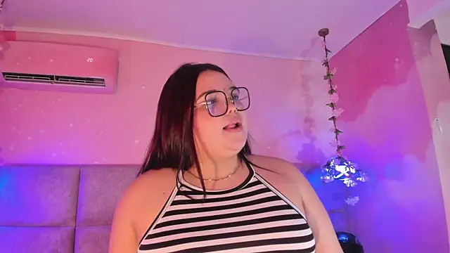 Chat XXX en directo de Lushi_Love