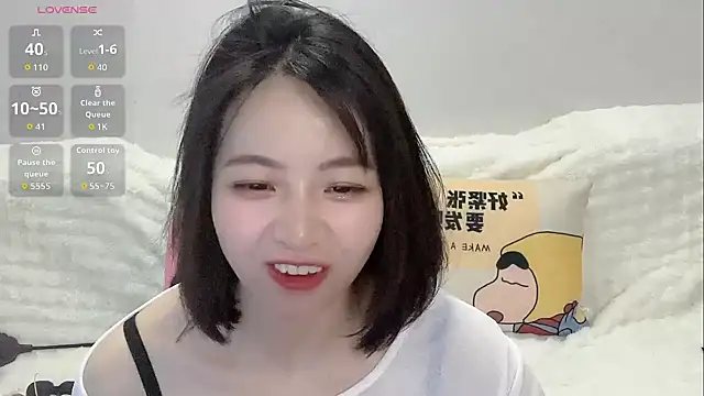 Lucy-8 Chat XXX live
