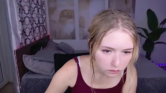 Chat XXX en directo de RosaTiny