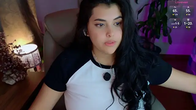 Czat XXX na żywo – Nannicutee
