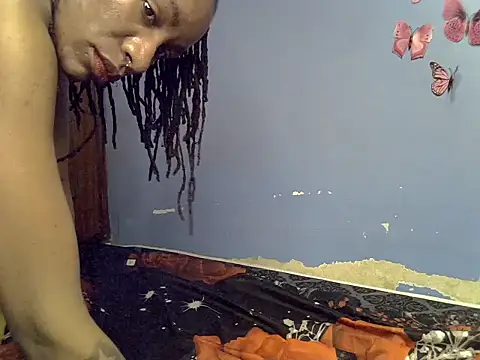 Chatroom XXX en direct de Queen_slim2