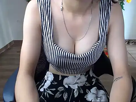 Sweety_piyu's Live XXX Chat