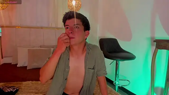 Vincent_Kane Chat XXX in diretta