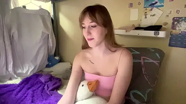 Chat +18 de AquilineOrites ao vivo
