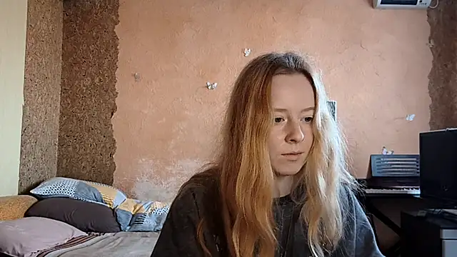 KateVibe_01 Adlı Modelin Canlı XXX Sohbeti