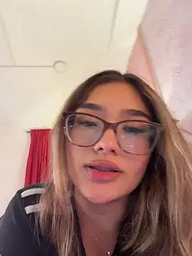 Arianavillada Adlı Modelin Canlı XXX Sohbeti