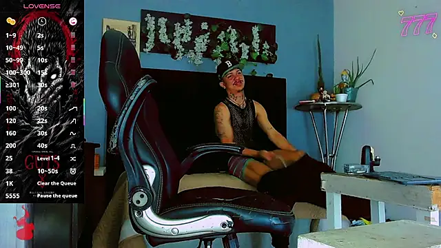 HannibalLester Live XXX-Chat